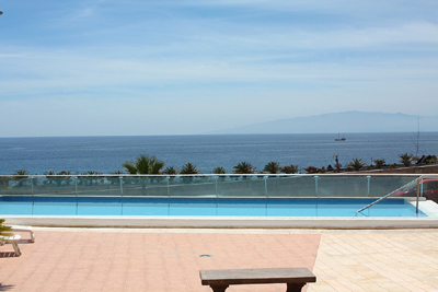 Blick Pool und Meer - Ferienwohnung in Playa San Juan