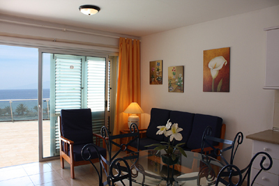 Wohnzimmer der Ferienwohnung am Meer in Playa San Juan Teneriffa Südwesten