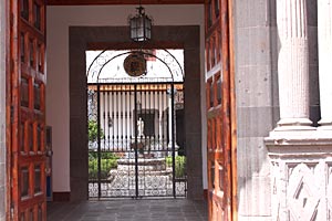 Museo de la Ciencia y el Cosmos - La Laguna de San Cristobal