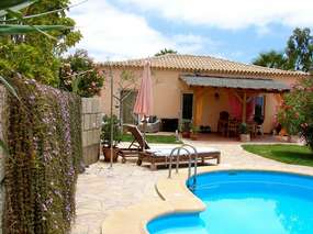 Ferienhaus mit Meerblick auf Finca mit Pool bei Adeje
