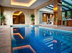 Luxury apartment with pool