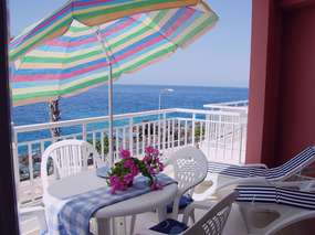 Apartment with sea view
