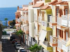 Holiday flat close to the ocean
