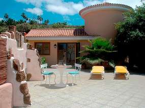 Tenerife - Living in a water tower - holiday house with sea views & pool