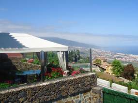 Elegante Villa in Santa Ursula: Wellnessraum mit Jacuzzi, Grillterrasse mit Meersicht