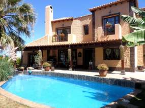 3 Sz Ferienhaus mit Privatpool, Garten & Meerblick in exkl. Lage von El Sauzal