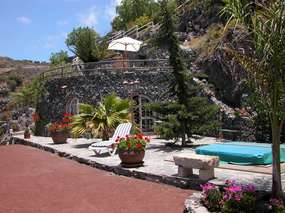 Chalet mit Jacuzzi, Garten & schönem Blick auf den Atlantik