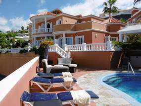 Las Americas:Villa mit beheiz. Pool