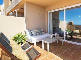 El Poris: Modern Apt. 1 + big Pool