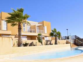 El Poris: Moderne FeWo 1 + gr. Pool