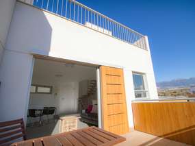 Penthouse-Wohnung -> Strand 100m, WiFi, toller Meerblick - Pool + Paddelanlage
