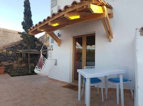 Privates, individuelles Ferienhäuschen mit 2 Terrassen, Wlan und Ausblick