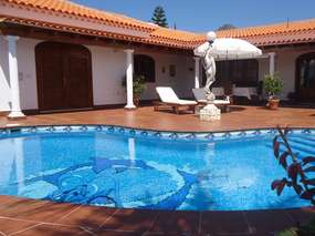 6 Pers. FeWo -> Pool, 3 Terrassen, WLAN gratis & Grill - ca. 600m zum Strand