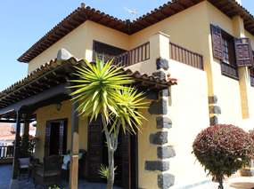 10 Pers. Ferienhaus in La Orotava mit Terrasse, Garten und WLAN