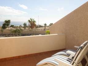 Ferienhaus direkt am La Jaquita Strand in Toplage zum Meer | 3 Terrassen + Wifi
