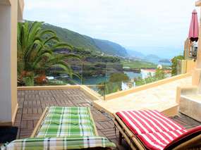 Holiday Flat Tenerife North... spectacular view & loft character