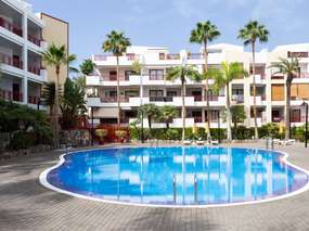 Schöne meernahe FeWo mit WLAN, Terrasse - Poolanlage mit Kinderpool / Palm Mar