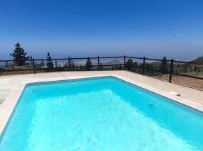 Finca mit Privatpool + Meerblick