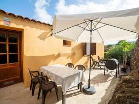 Kanarisches Ferienhäuschen mit grandiosem Meerblick auf Finca bei Icod
