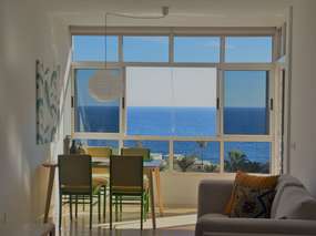 Geschmackvolle FeWo 2 mit Meerblick, Pool, Lift + Meernah in Las Caletillas