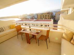 Meernahe FeWo mit moderner Einrichtung, Meerblick, Lift & Pool in Medano
