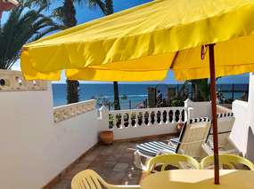 Ferienhaus mit Strandzugang und Poolanlage an der Playa del Duque
