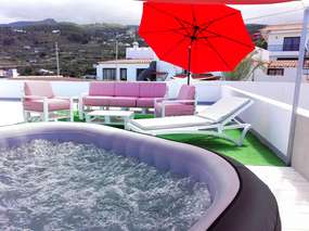 Tolles Ferienhaus | Gr. Terrasse mit Whirlpool & Panoramablick | Grill