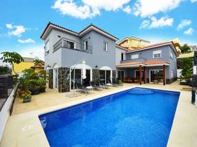 5 SZ- Haus, Pool (beheizbar) + Meerblick | Familienurlaub - kl. Gruppen - Puerto