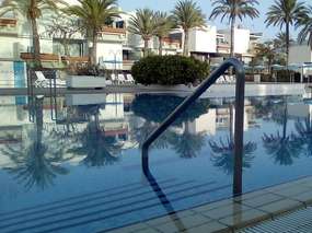 Beautiful holiday flat with with swimming pool - Tenerife south coast
