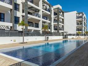 Neue FeWo mit Terrasse mit Chill-out Sitzecke in sehr gepflegter Anlage mit Pool