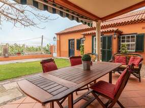 Ferienhaus mit 5 Schlafzimmer, 4 Bäder, Garten und Grill in Puerto de la Cruz