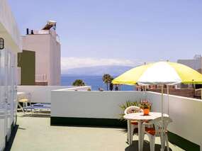 Ferienwohnung - Meernah mit Balkon und Terrasse mit Grill in Alcala