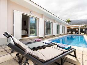 Modernes 6 Pers. Haus mit beheizbaren Pool, Grill und Parkplatz in Puerto