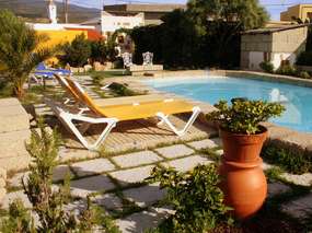 Originelles Künstler - Ferienhaus mit Pool - Teneriffa Süd