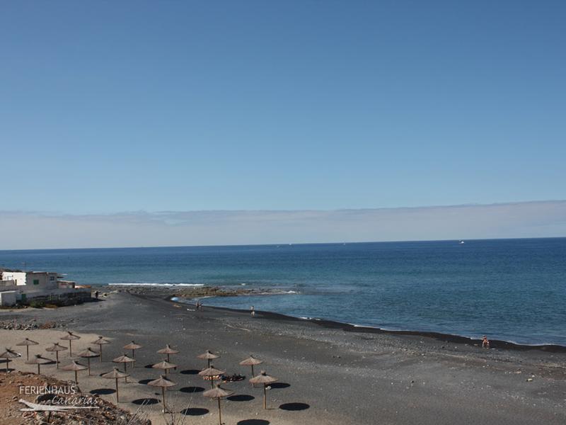 La Caleta Sonnenschirme