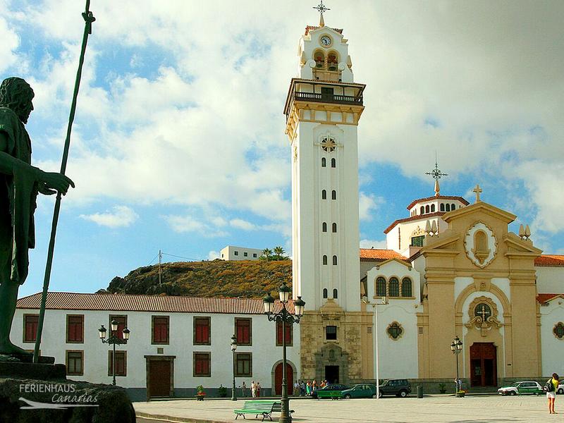 Blick auf Kirche La Candelaria auf Teneriffa