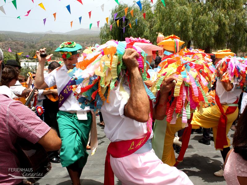 Fröhliches Feiern auf Teneriffas Fröhliches Feiern auf Teneriffas