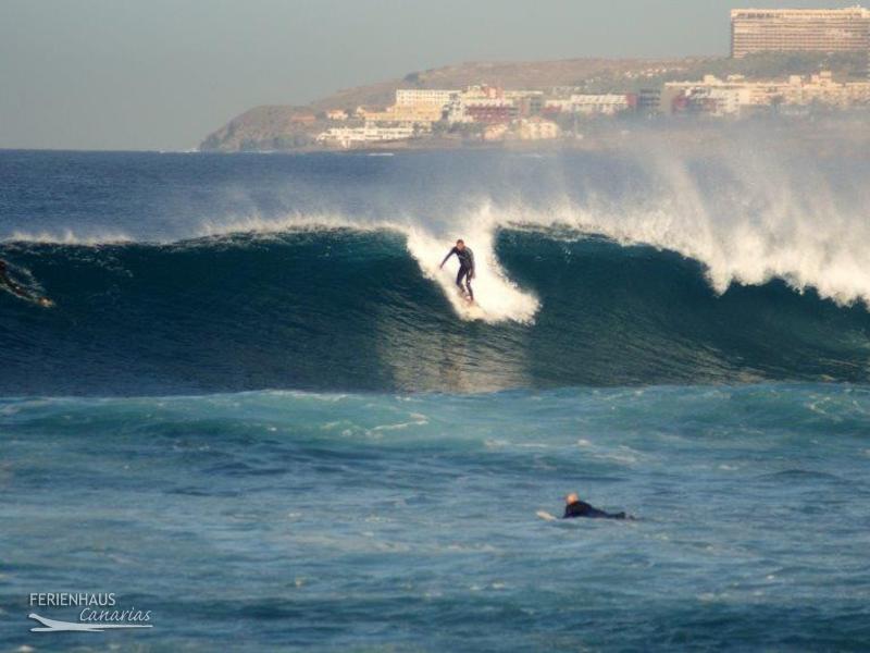 Wellenreiter auf Teneriffa Wellenreiter auf Teneriffa