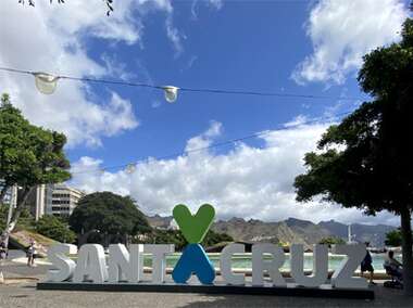 Schriftzug am Plaza Espa&ntilde;a in Santa Cruz de Tenerife