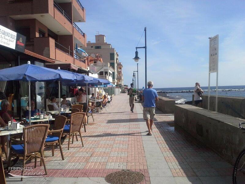 Spazieren gehen an der Promenade von Las Galletas