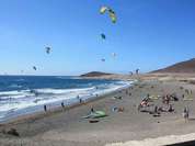 Windsurfen in El Medano - Blick auf den Surfstrand