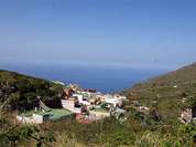 Urlaub im Ferienhaus mit Blick auf die Küste Los Silos